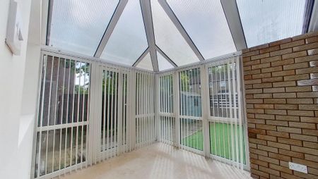 3 bedroom detached house to rent - Photo 3