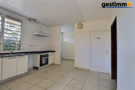 Location Maison 3 pièces 77m² MACOURIA 97355 - Photo 4