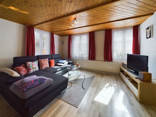 Charming 4.5-room apartment with balcony, Trubschachen - Photo 1