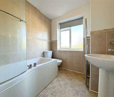 Hiliary Gardens, Stanmore, Middlesex, HA7 - Photo 1