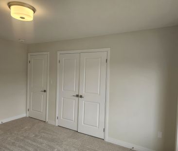 For Lease - 3063 Sandy Acres Avenue, Severn, Ontario - Photo 6