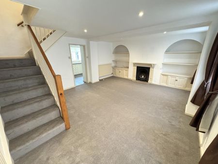 2 bedroom terraced house to rent - Photo 2