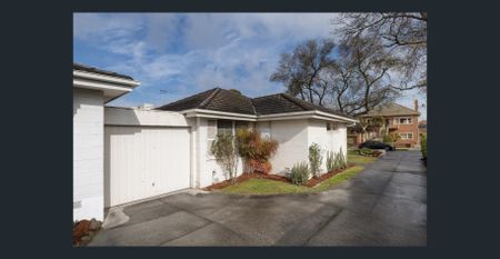 Comfortable villa unit in a quiet yet convenient locale - Photo 4