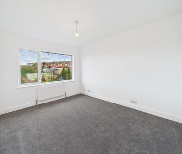 2 bedroom Semi-detached house to rent - Photo 6