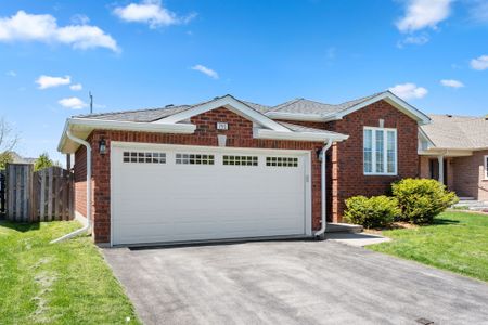 For Lease - 795 Munson Crescent, Cobourg, Ontario - Photo 2