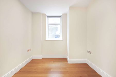 A two bedroom property on the sought after Saffron Hill - Photo 3