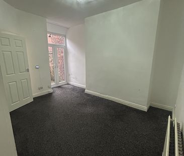 2 Bed Terraced House, Joan Street, M40 - Photo 4