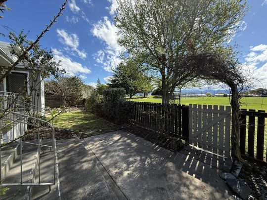 Two Bedroom Home with Oliver Park on the Doorstep - Photo 1