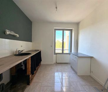 Location appartement 3 pièces - 93.65m² à Thouars (79100) - Photo 1