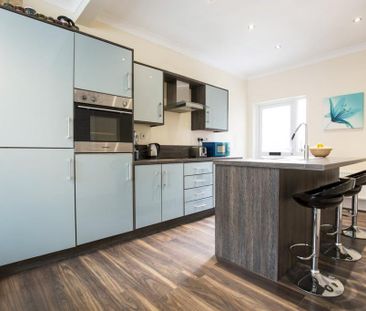 4 bedroom terraced house to rent - Photo 6