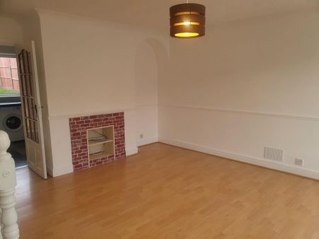 3 bedroom terraced house to rent - Photo 2