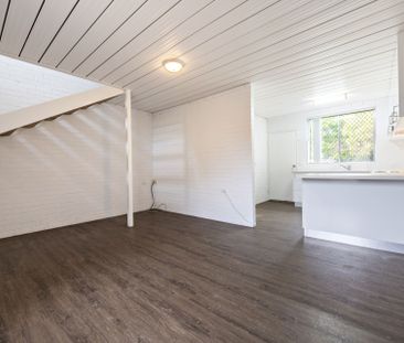 Modern Two-Bedroom Townhouse in Popular South Dubbo - Photo 6