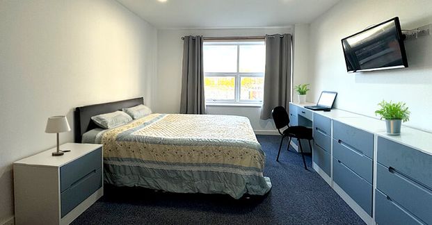 Flat 2, Kempston Court, University Campus - Photo 1