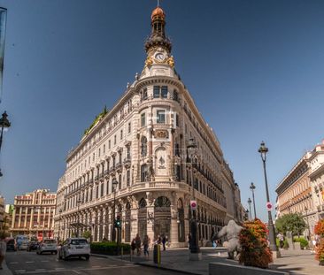 2 Bedroom apartment for rent in Cortes / Huertas, Madrid - Photo 6