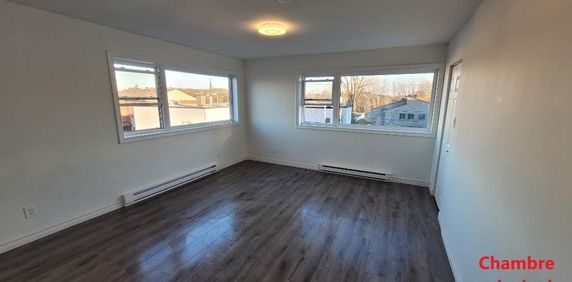 À louer – Grand 5 ½ lumineux à Saint-Hyacinthe | 1 700 $/mois - Photo 2