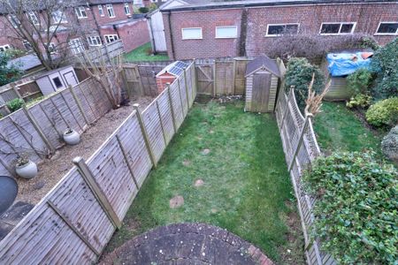 2 bedroom terraced house to rent - Photo 4