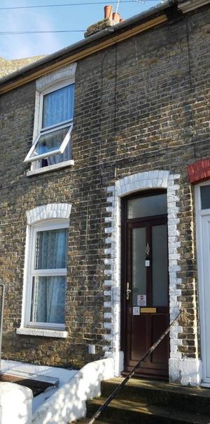 4 bedroom house to rent - Photo 1