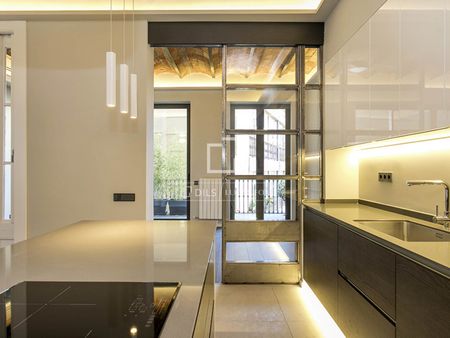 Apartment 163m², unfurnished, 3 bedrooms, long-term contract, for rent in Rambla Catalunya - Photo 2