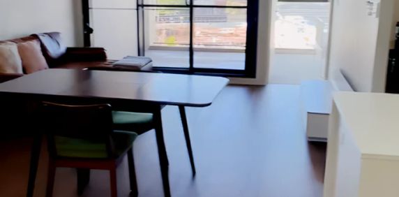 8 Kingsborough Wy, Sydney - Photo 2