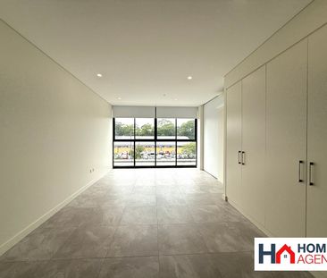 2 BEDROOM APARTMENT IN A SOUGHT AFTER LOCATION - Photo 2