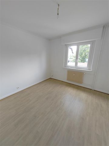 Location Appartement 3 pièces 66m² - Photo 3