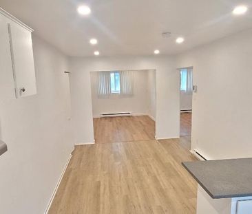 4-1/2 À Louer à Laval-Fabreville - Photo 1