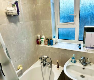 Room in a Shared Flat, Penrose Street, SE17 - Photo 6