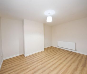 3 bed House - Terraced for Rent - Photo 5
