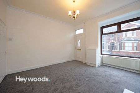 2 bed terraced house to rent in Manor Street, Stoke-on-Trent, Staffordshire - Photo 3