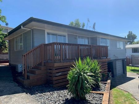 Situated in what is quickly becoming one of Hamilton's most sought after areas sits this immaculately presented three bedroom home. - Photo 4