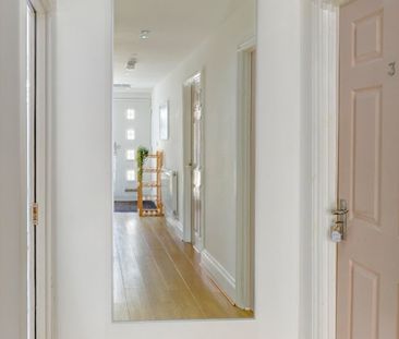 Room in a Shared House, Coombe Street, CV3 - Photo 2