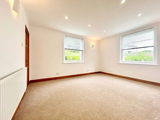 Apartment to rent on - Photo 1