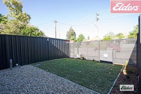 Modern Central Townhouse - Photo 5