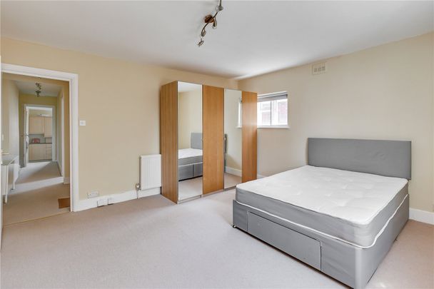 St Anns Villas, Holland Park, W11, London - Photo 1