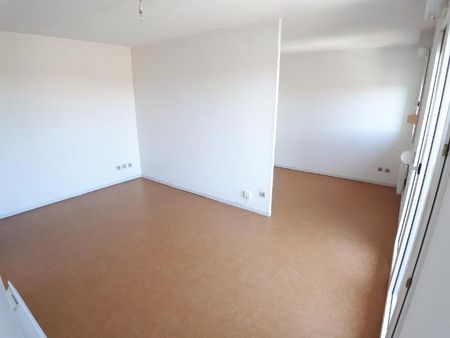 APPARTEMENT T1 30M - Photo 3