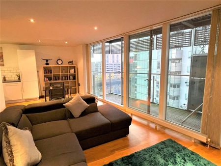 2 bedroom flat to rent - Photo 2