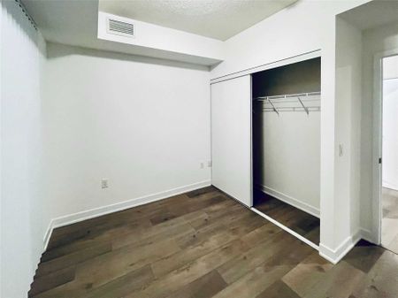 For Lease - 10 Honeycrisp Crescent Unit# 806, Vaughan, Ontario - Photo 3