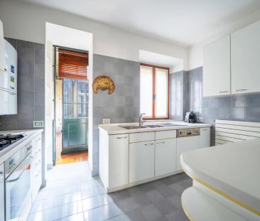 Elegante appartamento in via Cusani - Photo 4