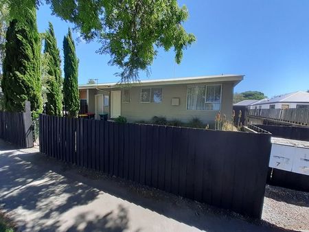 Cosy City Pad with Private Deck - Photo 5