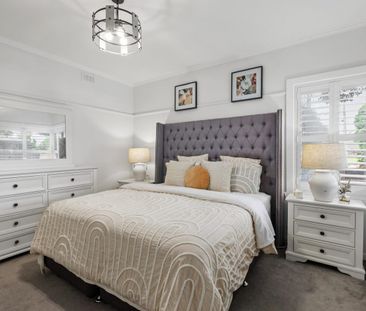 Stylishly Revamped Classic Home - Photo 3