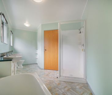 Tucked away in Remuera - Photo 6