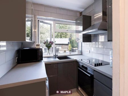 2 bedroom maisonette to rent - Photo 5