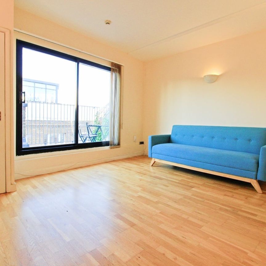 1 Bed Flat, Great Eastern Street, EC2A - Photo 1
