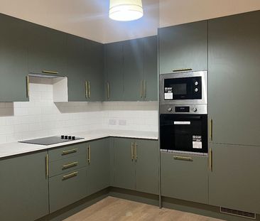 Room in a Shared Flat, Stoke Newington High Street, N16 - Photo 3