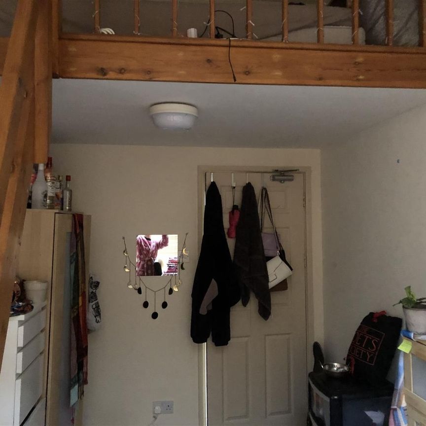 Queens Road, Clifton, Bristol - Photo 1