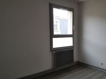 Location Appartement 4 pièces 97m² NANCY 54000 - Photo 4