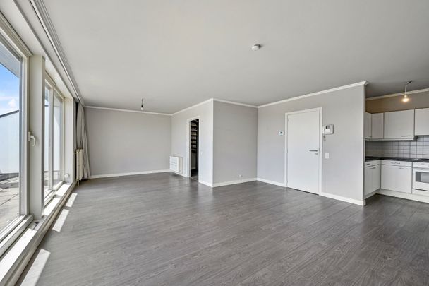 Appartement te huur in Kortrijk - Photo 1