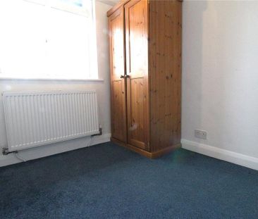 3 bedroom detached house to rent - Photo 4