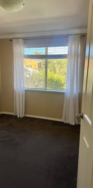 Scarborough - Photo 1