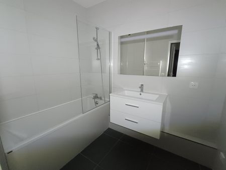 location Appartement T2 DE 49.5m² À PARIS - Photo 3